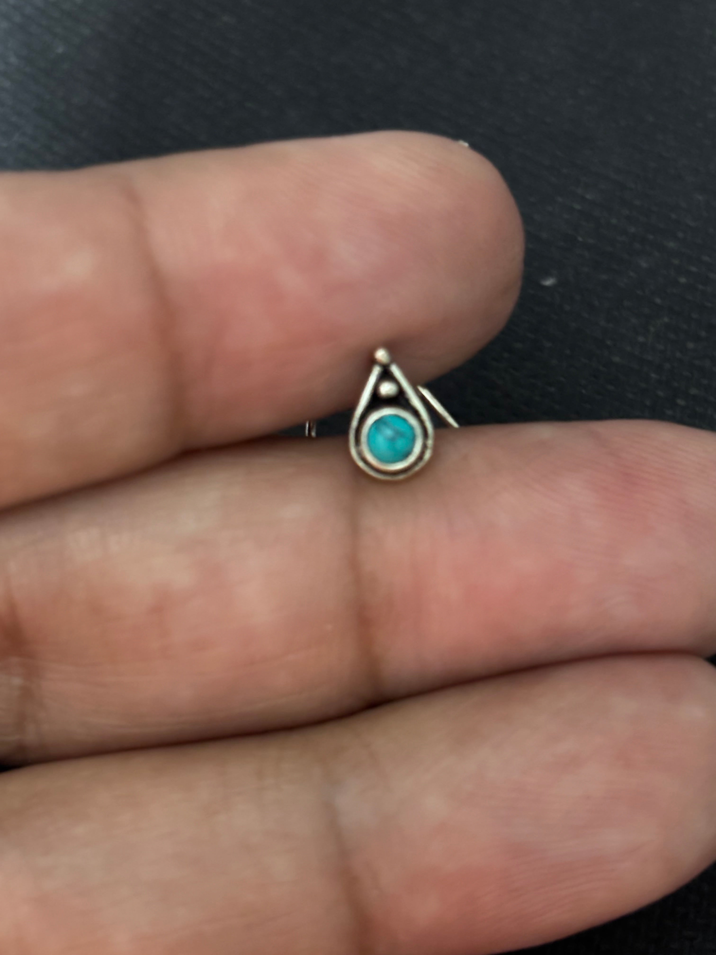 Turquoise Teardrop Silver Nosepin