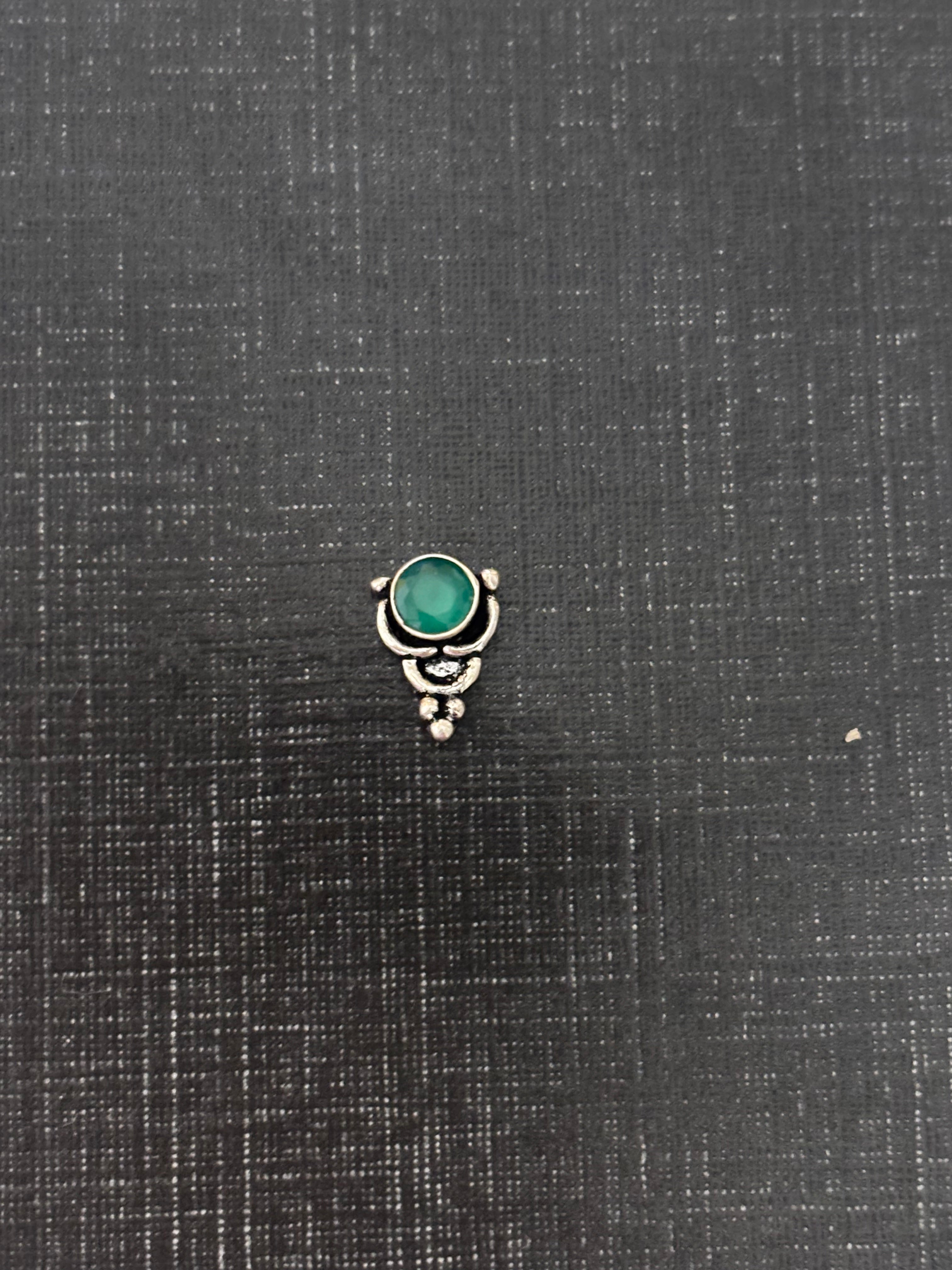 Green Silver Nosepin