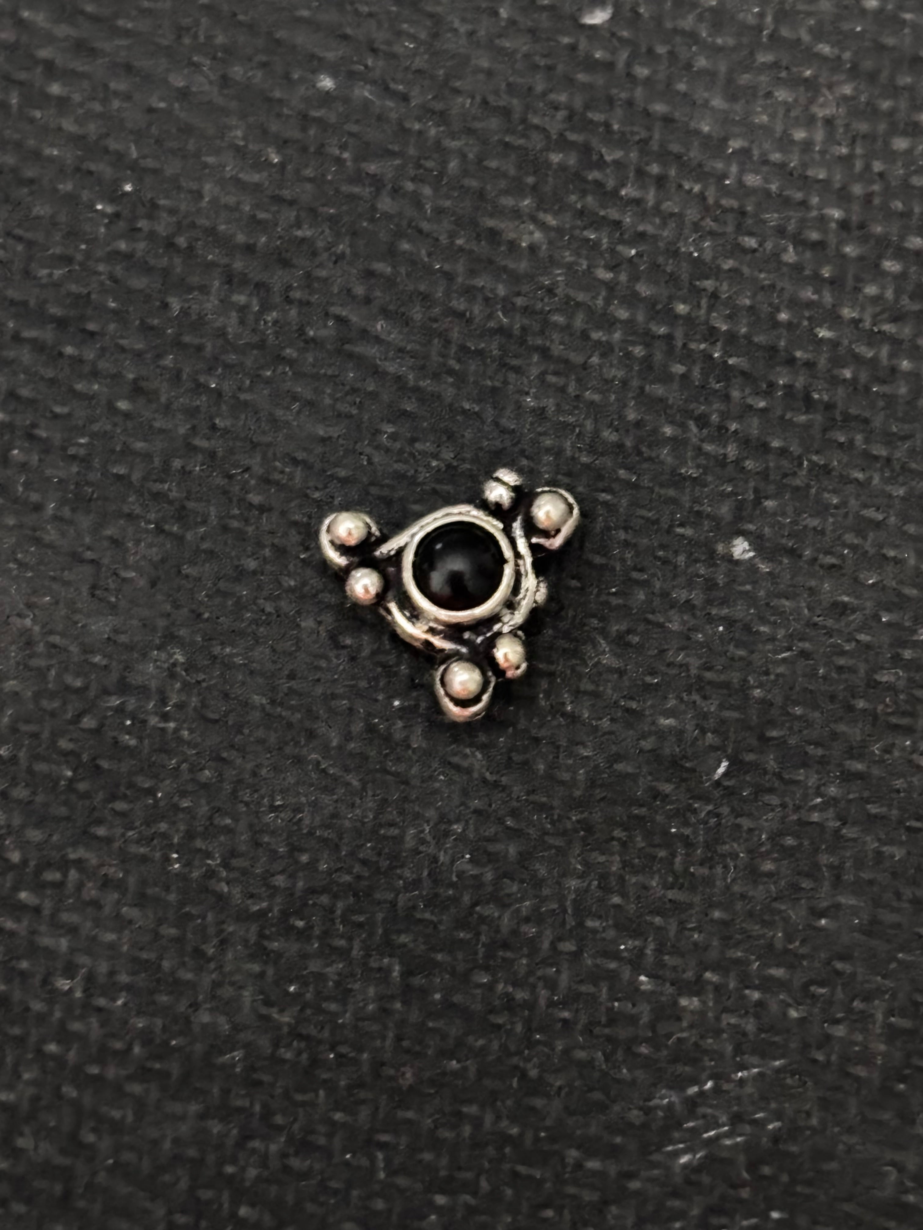Silver Black Stone Nosepin