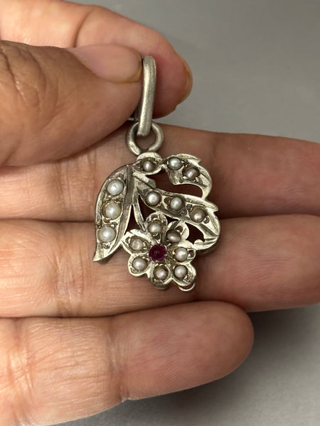 Vintage Silver Flower Pendant