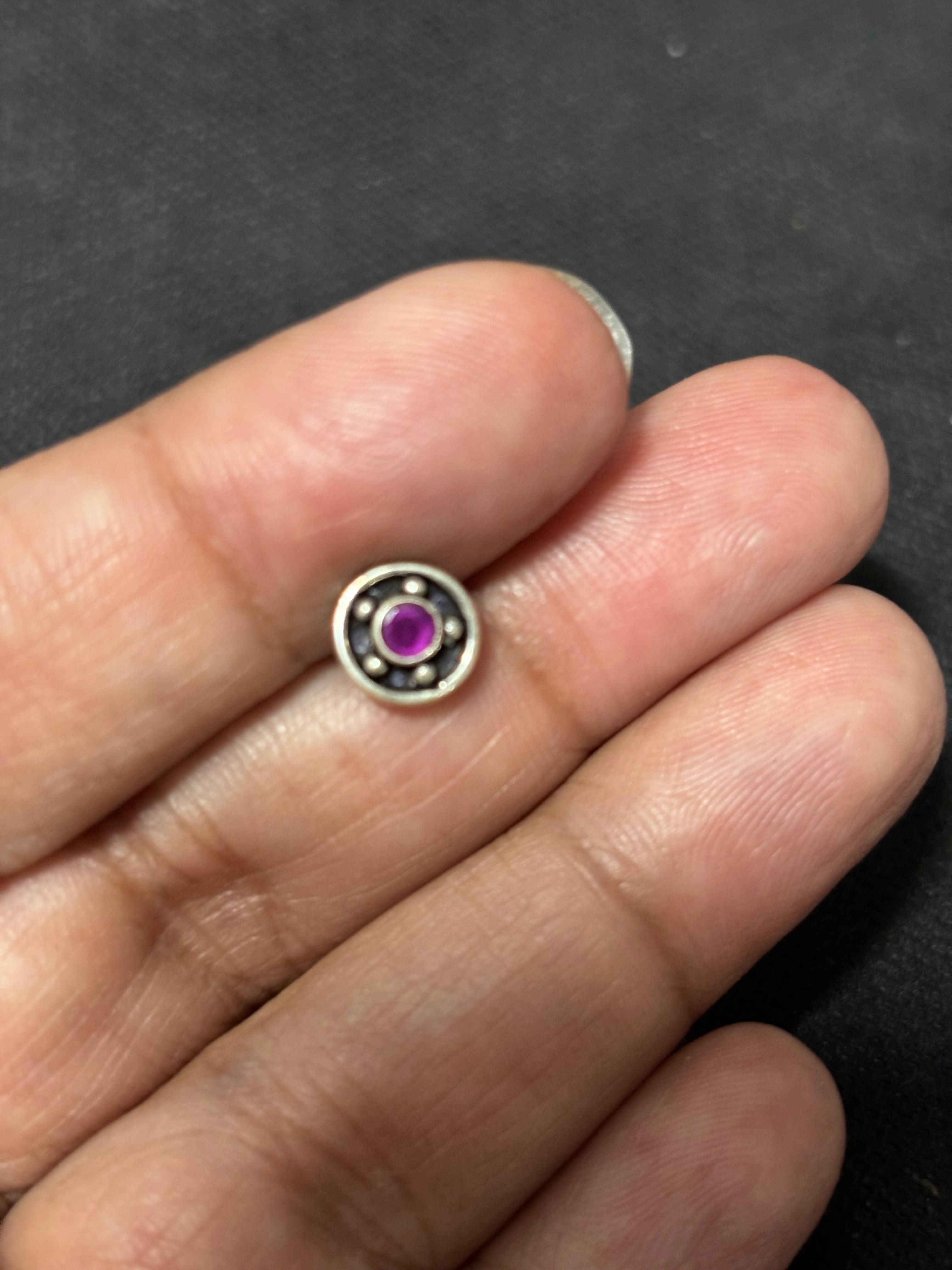 Silver Red Round Nosepin
